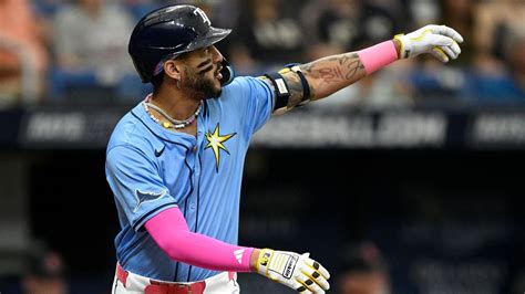 Taylor Walls drives in go-ahead run in 8th as Rays drop Guardians 6-2 to salvage series finale